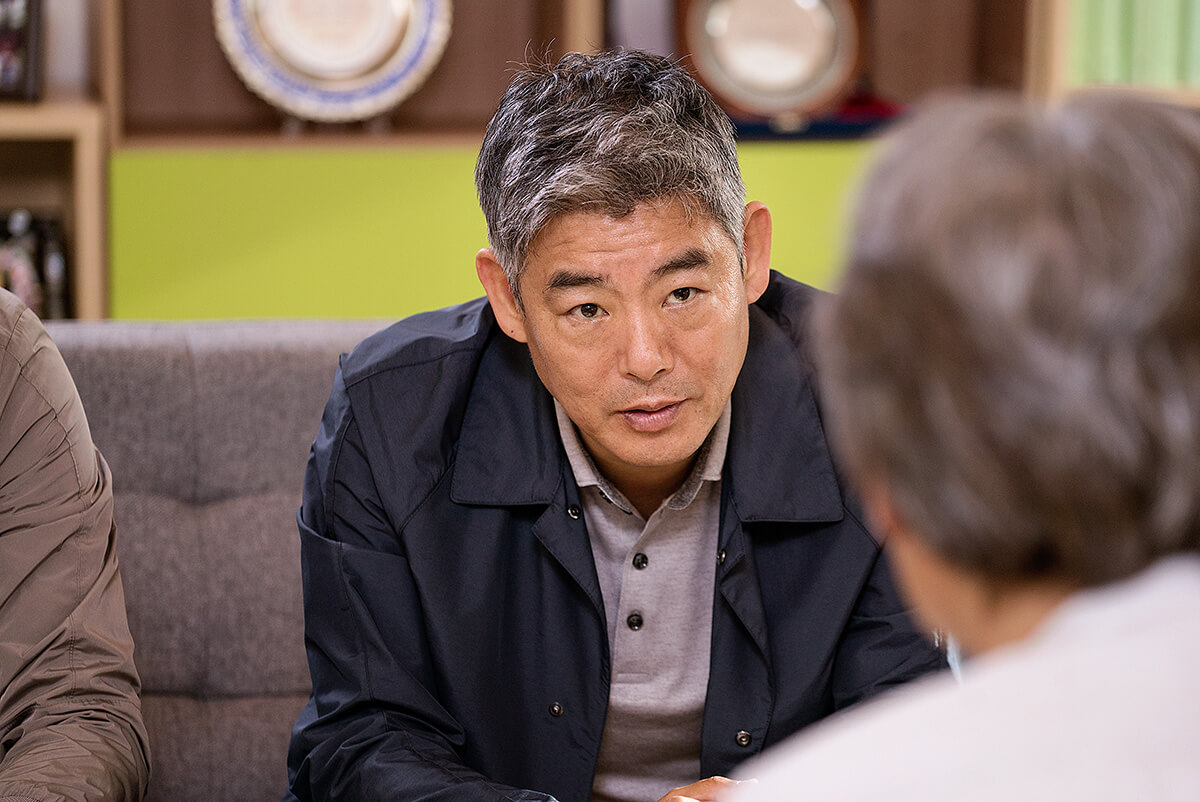 Noh Tae-soo (Song Dong-il) - phim Thám Tử Gà Mơ 2