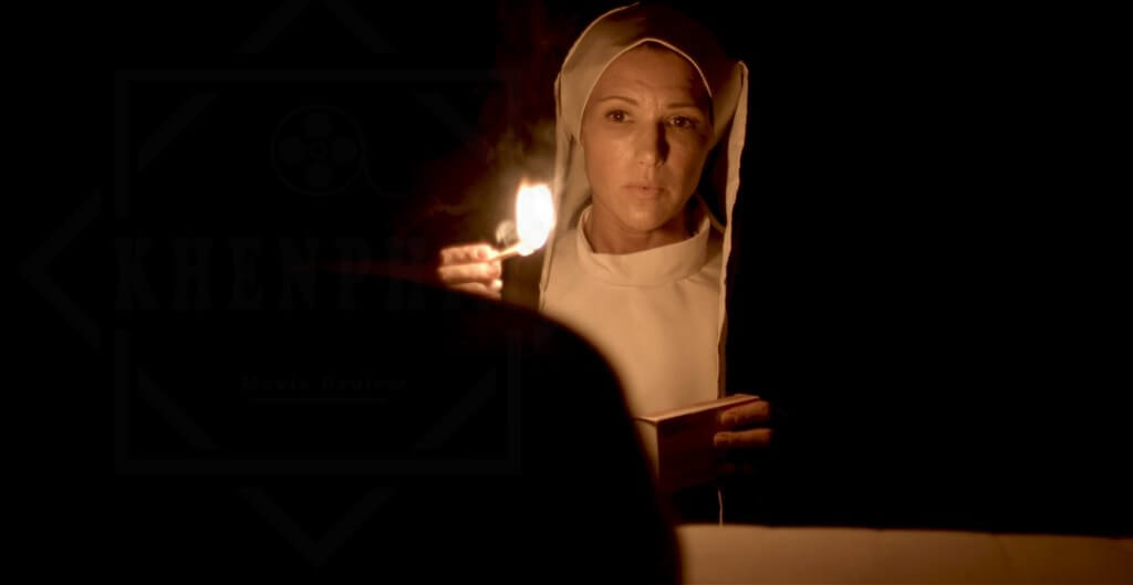 Ác Quỷ Bóng Đêm (Hide in the Light) cũng có bà sơ như trong The Nun
