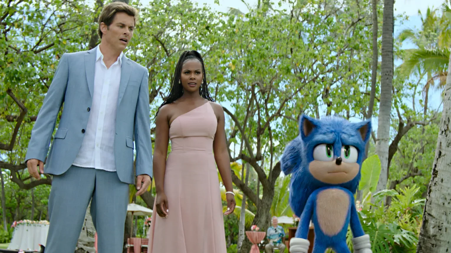 James Marsden, Tika Sumpter và Sonic (Ben Schwartz) trong phim Nhím Sonic 2
