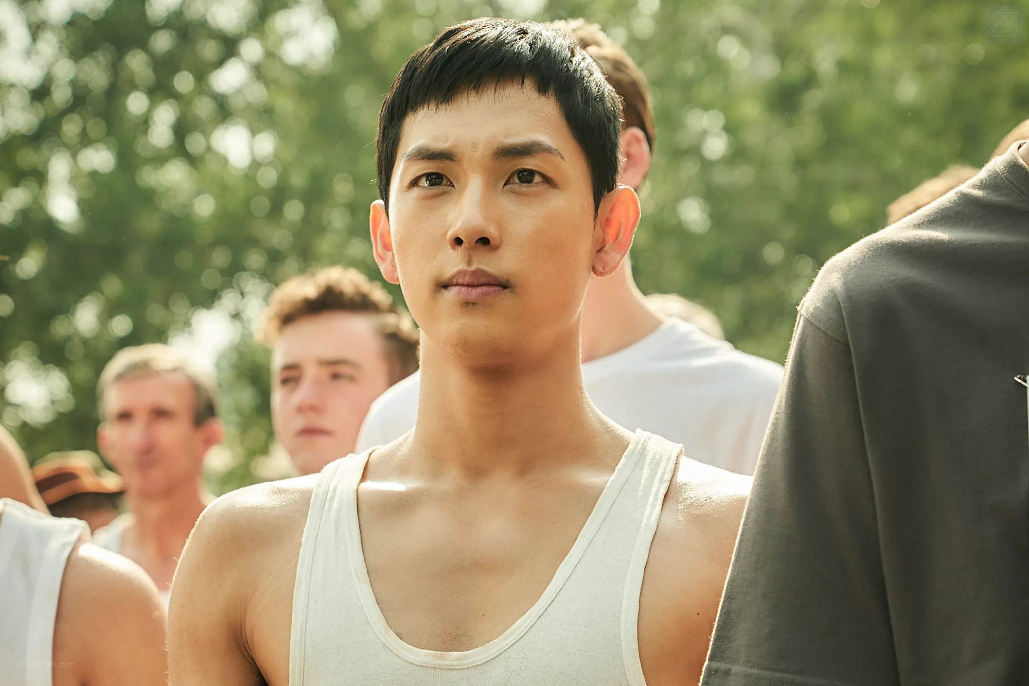 YIM-Si-wan đã thành công trong vai diễn một vận động viên trẻ tuổi, đam mê chạy và cũng yêu nước
